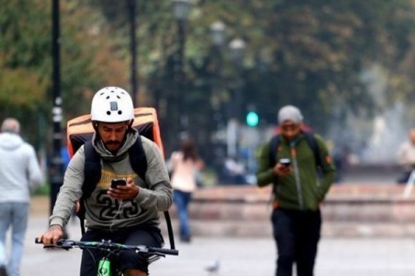 Delivery en alerta: los frentes que encaran las empresas de última milla en Chile