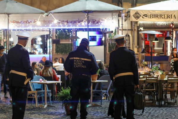 <p>Los comerciantes de Europa están en pie de guerra por nueva ronda de encierros</p>