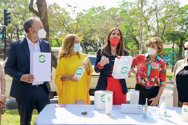 Medio Ambiente y Sofofa lanzan primera eco etiqueta para envases y embalajes