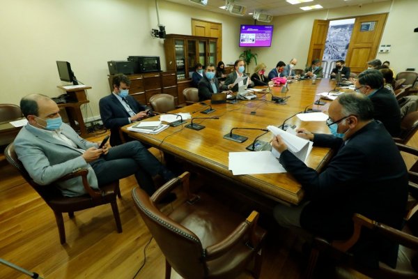 Comisión de Constitución despacha segundo retiro de fondos y altas rentas deberán pagar impuestos