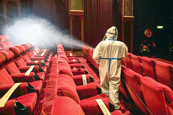 El panorama se hace sombrío para los malls de EEUU a medida que la crisis de los cines pasa factura