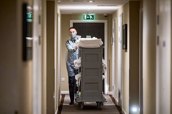 Hoteles ponen sus fichas en el turismo doméstico y en los teletrabajadores