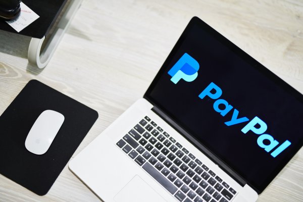Auge de las bitcoins: ¿Está PayPal detrás del salto en el precio de la moneda virtual?
