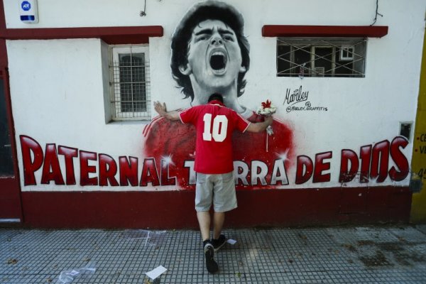 Diego Armando Maradona 1960-2020.
