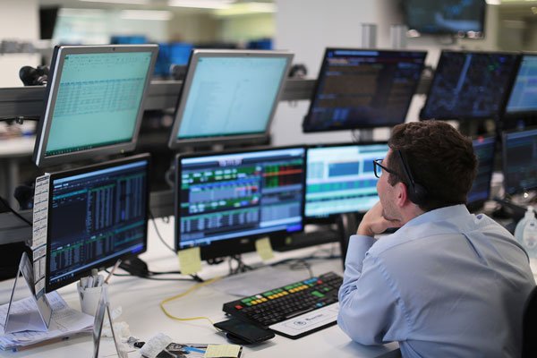 Bloomberg y análisis de la renta fija: retiros de AFP elevan apuestas inflacionarias