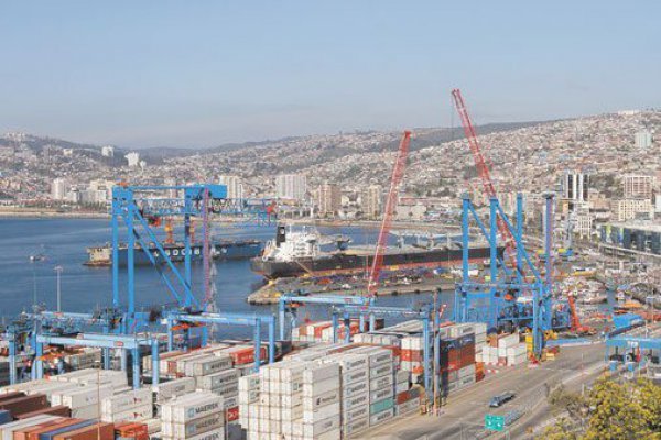 <p>FNE pide al TDLC precisar aspectos de la relicitación del Terminal 2 del Puerto de Valparaíso</p>
