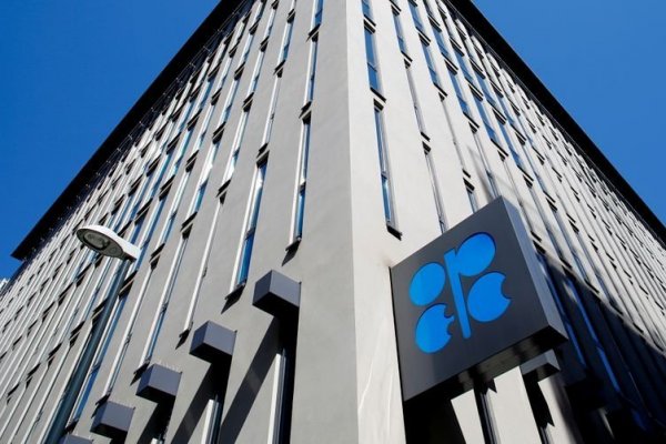 Petróleo roza ya los US$ 50 tras la reunión de la OPEP+