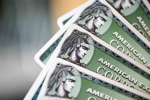<p>En otros países donde opera Amex negocia las tasas de manera bilateral. Foto: Bloomberg</p>