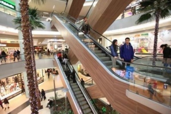 Centros comerciales y empresas de delivery entregan detalles de su operación por retroceso a Fase 2