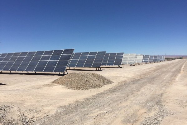 Cox Energy inicia la construcción de un parque fotovoltaico en San Javier