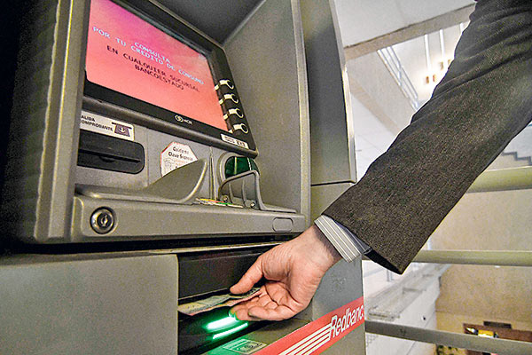 BC garantiza suficientes billetes ante mayor demanda por retiro del 10% en fin de año
