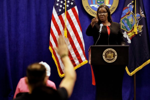 ¿Quién es Letitia James, la fiscal que lidera la demanda contra Facebook?