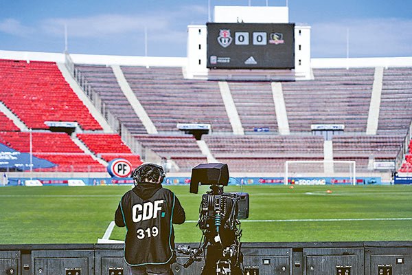 FNE pide al TDLC millonaria multa contra el Canal del Fútbol por abuso de posición monopólica