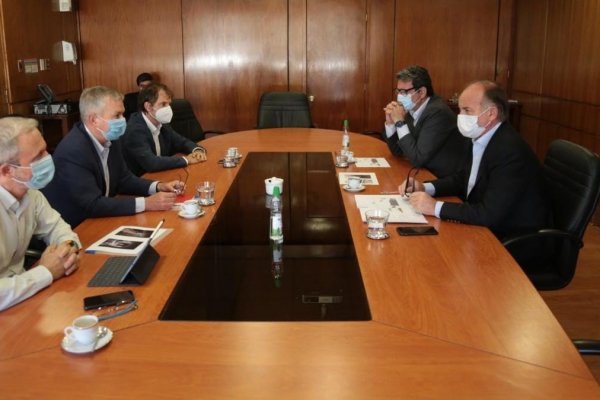 Ministerio de Agricultura se reúne con altos ejecutivos de Colbún y exige compensación por derrumbe de túnel de suministro de agua