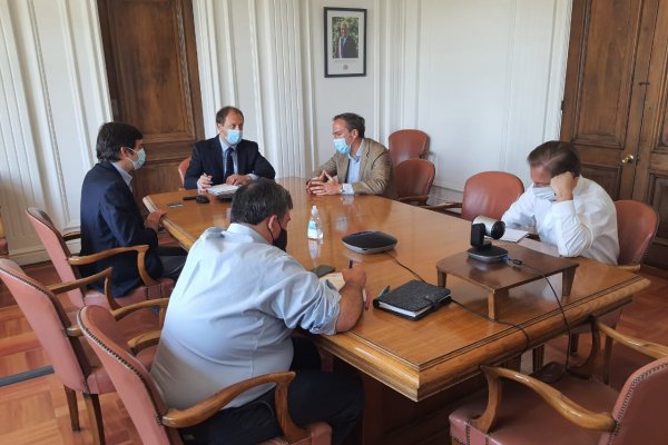 Gobierno analizará propuesta de diputados UDI para devolver el IVA a familias más vulnerables
