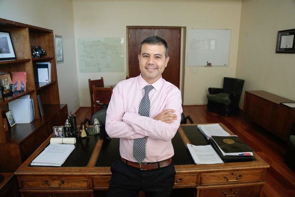 Programa de vacunación en Chile estaría atrayendo a inversionistas extranjeros