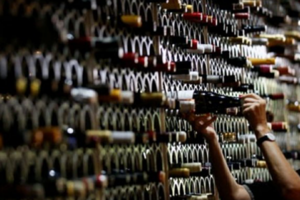 <p>The Economist da las razones del "éxito" que han tenido los vinos chilenos en China</p>