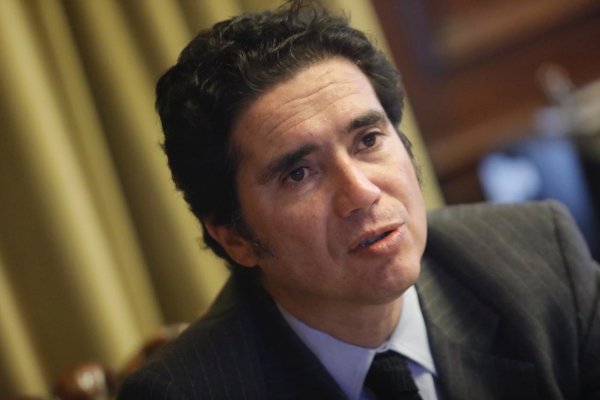 Briones pone paños fríos tras primer Imacec positivo en ocho meses: “No quiero celebrar ni cantar victoria, acá tenemos un desafío gigantesco”