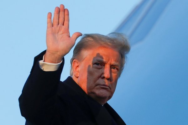 Trump pide a la autoridad electoral de Georgia que anule la victoria de Biden