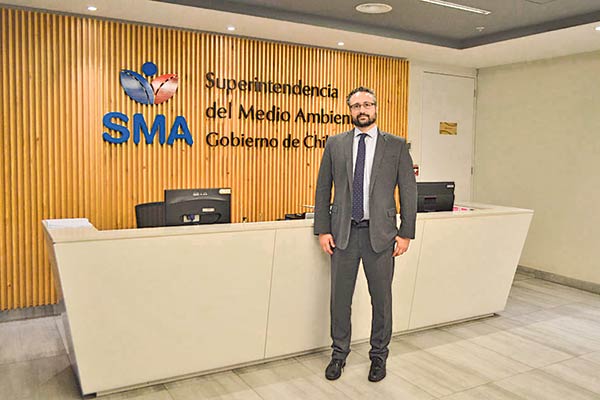 <p>Titular de la SMA realiza ajuste mayor en estructura interna: División de Sanción y Cumplimiento pasa a la Fiscalía</p>