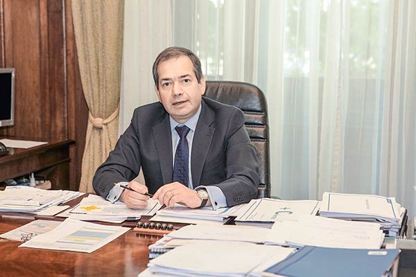 <p>Banco de Chile explica desvinculación de 500 trabajadores: “Realizamos un ajuste para mantener nuestra competitividad y sostenibilidad”</p>