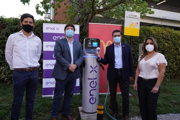 McDonald’s y Enel X acuerdan instalación de 14 electrolineras en los restaurantes de la cadena