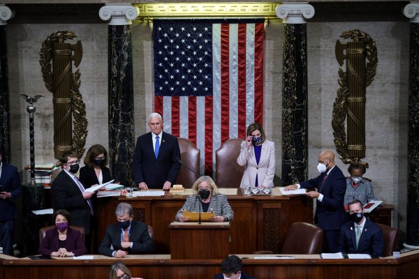 El Congreso de Estados Unidos valida el triunfo de Biden y Trump compromete una "transición ordenada"