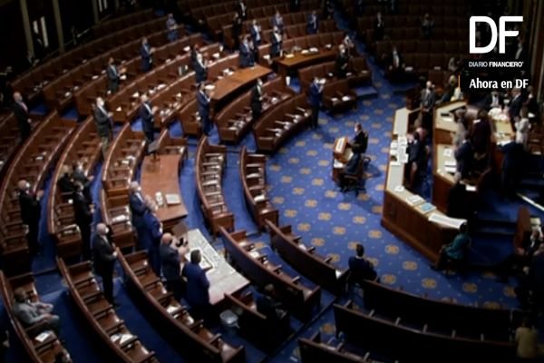<p>Ahora en DF| Demócratas presentan formalmente Impeachment contra Donald Trump</p>