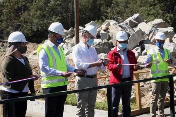 <p>MOP y Esval inauguran obra que dará seguridad hídrica a habitantes de Valparaíso hasta 2040</p>