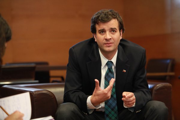 Ossa y postergación del debate del TPP-11: "Lamentamos enterarnos por Twitter"