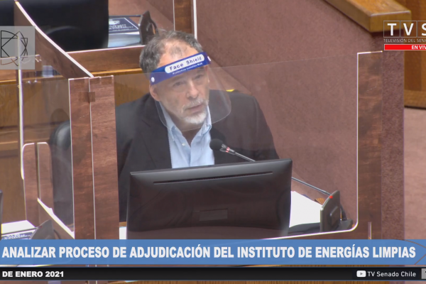 Senadores de oposición solicitan que Presidente Piñera declare desierta licitación del Corfo