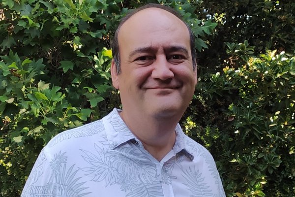#YoConstituyente Patricio Zapata, distrito 10: "Agregaría un reconocimiento al derecho a la vivienda y al agua"