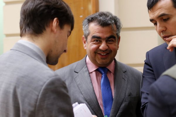 Inmobiliaria de Recoleta demanda por $500 millones a abogado de alcalde Jadue