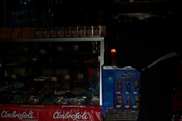 Intensas precipitaciones en zona centro-sur dejan a más de 170 mil clientes sin energía eléctrica