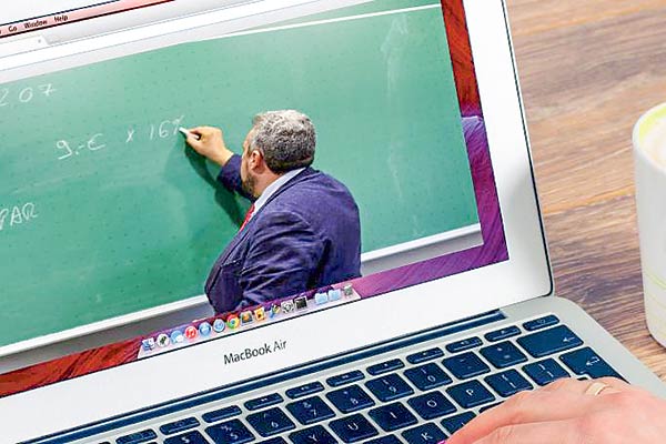 Justicia vuelve a señalar que la norma que regula el teletrabajo no aplica a establecimientos educacionales