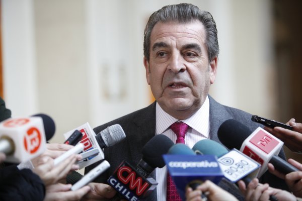 El reservado encuentro que citó el ex Presidente Frei para analizar conflictos entre aeropuertos y MOP