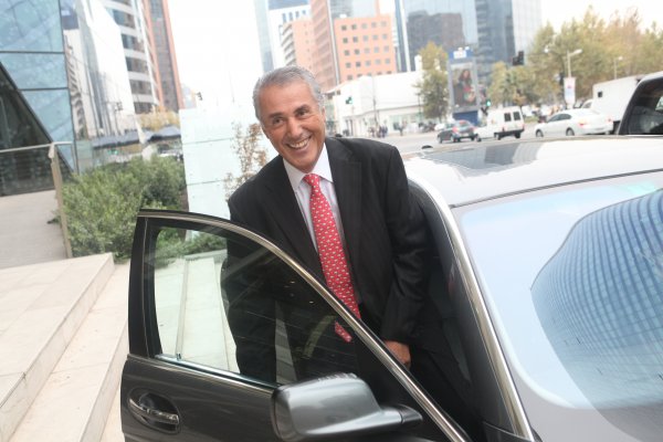 Ponce sigue ajustando su inversión en SQM: Ahora Pampa Calichera compra acciones de la serie A