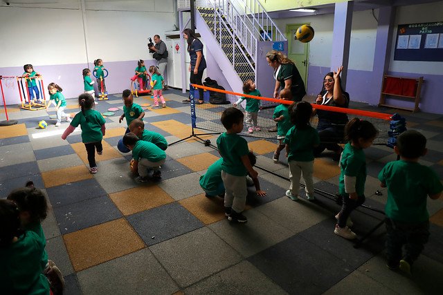 <p>Dirección del Trabajo golpea la mesa y recalca que pese a la emergencia y al cierre de jardines infantiles se mantiene intacto el derecho de sala cuna</p>