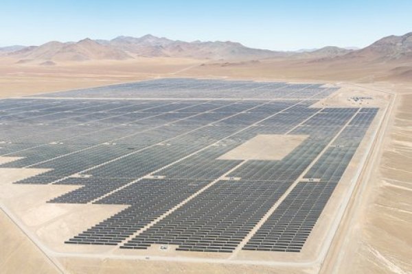 Cox Energy América levantará una planta fotovoltaica en el Desierto de Atacama y creará unos 1.000 puestos de trabajo
