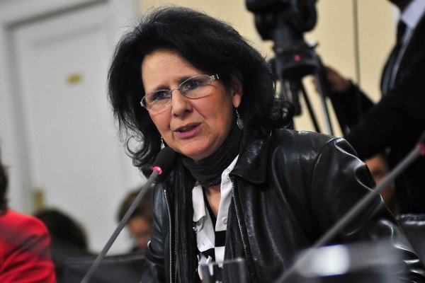 Delia Del Gatto demanda a Twitter por cierre de cuenta