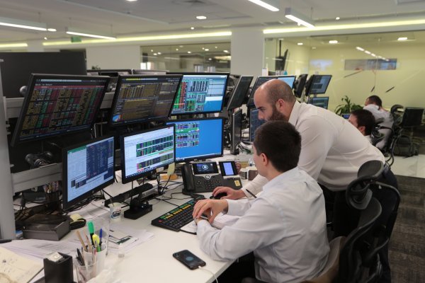 Análisis de Bloomberg a la renta fija chilena: Alza ‘temporal’ de IPC puede no ser tan breve