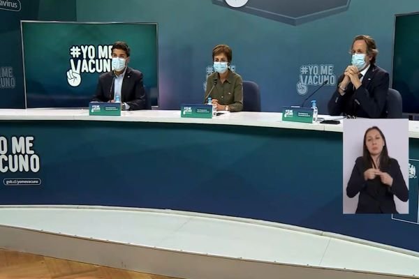 <p>Ahora en DF| Minsal anuncia que hay stock disponible para segundas dosis y fija meta del 80% de los mayores de 65 años vacunados para la próxima semana</p>