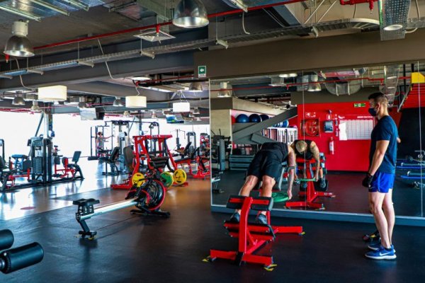 Gobierno autorizará a que gimnasios puedan funcionar en Fase 2