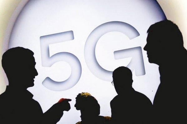 Entel y Claro con luz verde para despliegue de la tecnología 5G en Perú