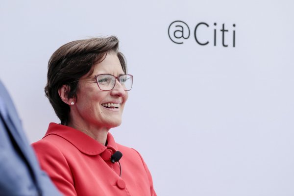 Comienza la era Fraser: Exvicepresidenta del Banco de Chile asumió la dirección de Citi con la tarea de revivir los mejores años de la entidad
