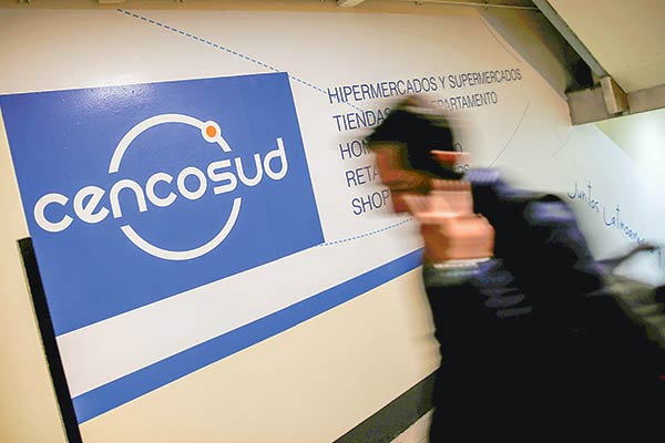 Acción de Cencosud repuntó el martes tras la llegada de Heike Paulmann a la presidencia interina
