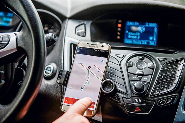 Proyecto que regula a trabajadores de plataformas digitales avanza en el Congreso