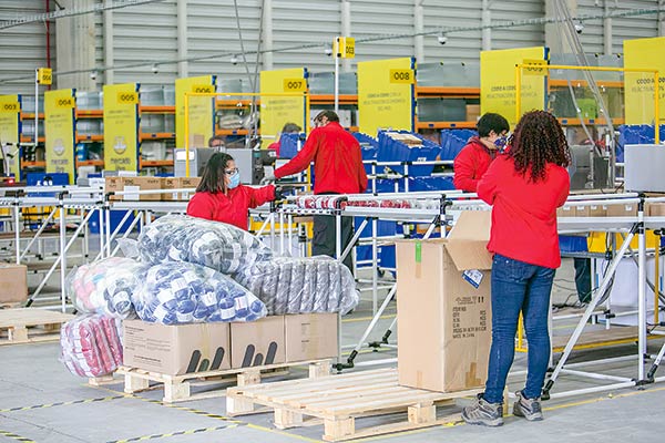 Ventas de Mercado Libre superaron expectativas y firma destaca sólido crecimiento en Chile