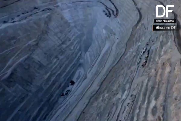 <p>Ahora en DF| ¿Cómo ha sido la evolución del precio del Cobre desde que empezó la pandemia en Chile?</p>