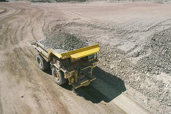 Industria minera se prepara para cumplir normativa de neumáticos de la Ley REP